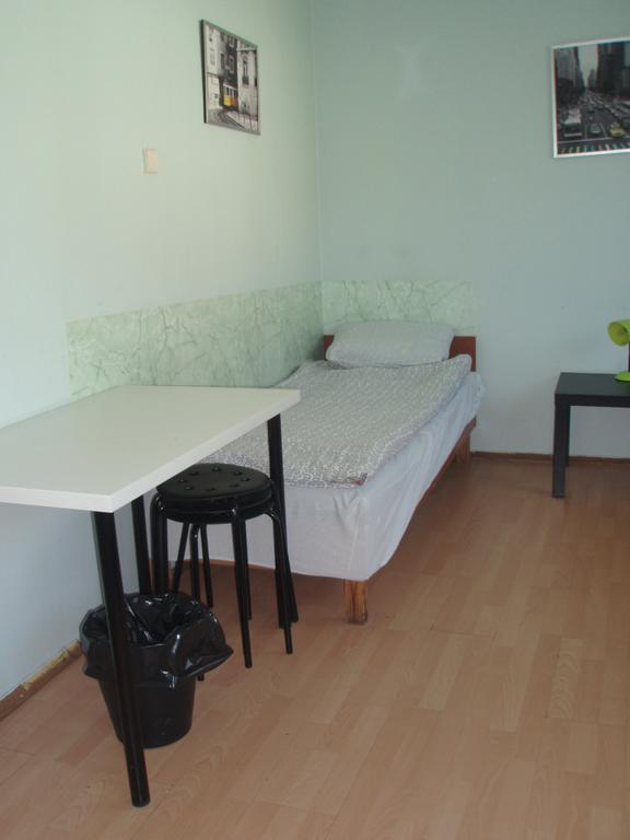 Kwatery Pracownicze Twardowski Varsovia Exterior foto