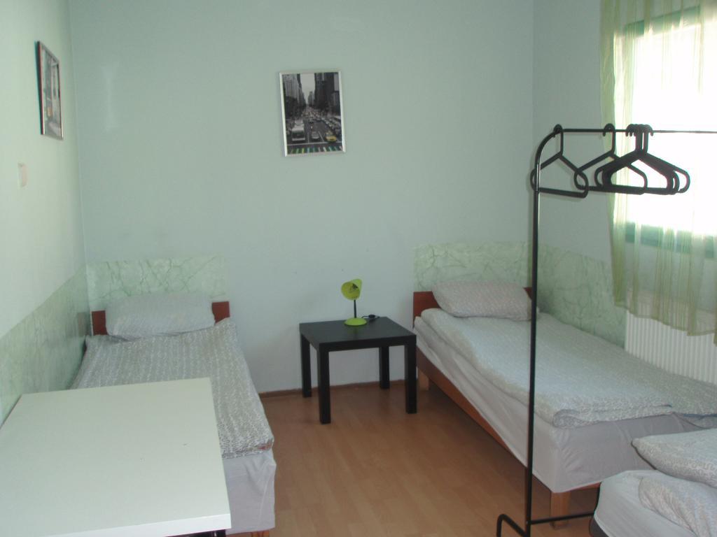 Kwatery Pracownicze Twardowski Varsovia Exterior foto